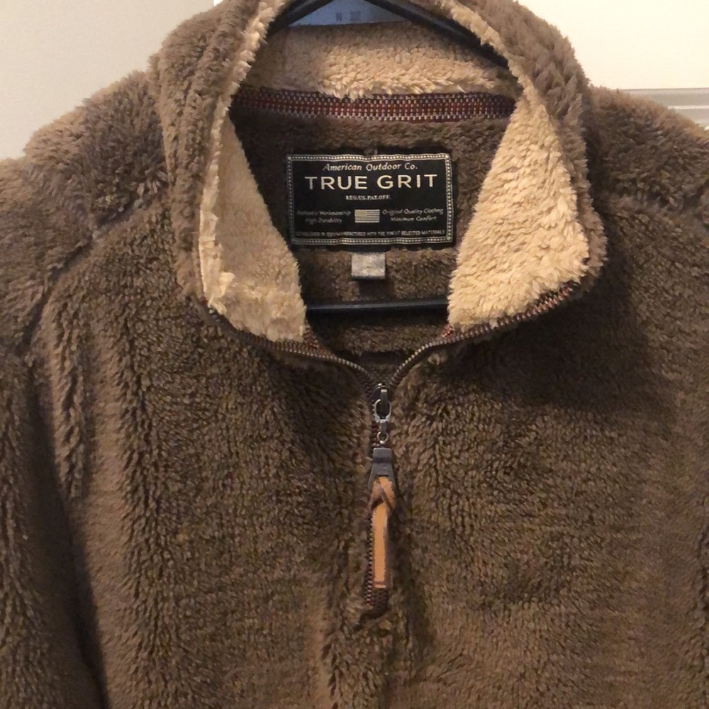 True Grit pullover - Picture 3 of 3
